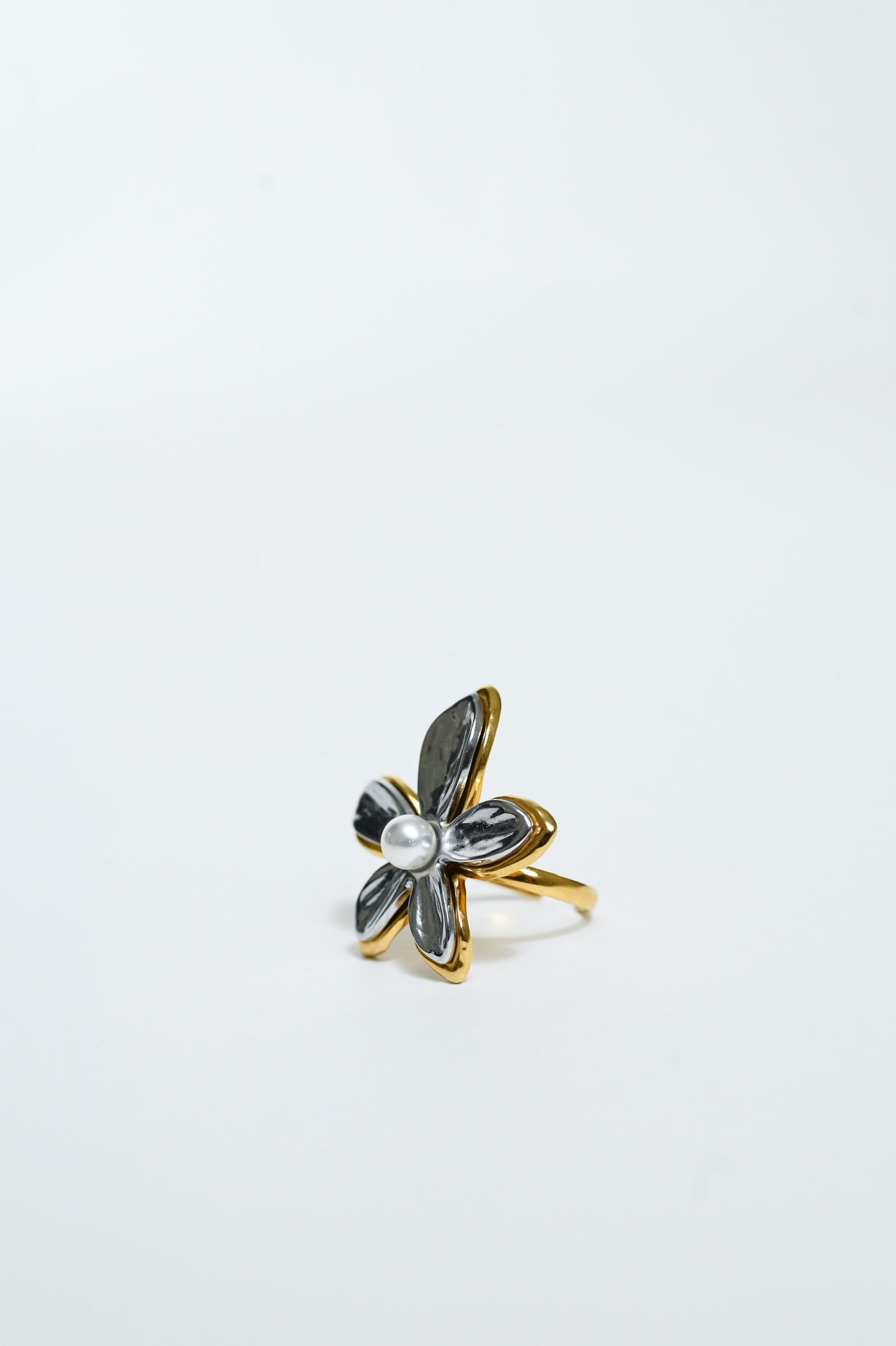 Lily Ring