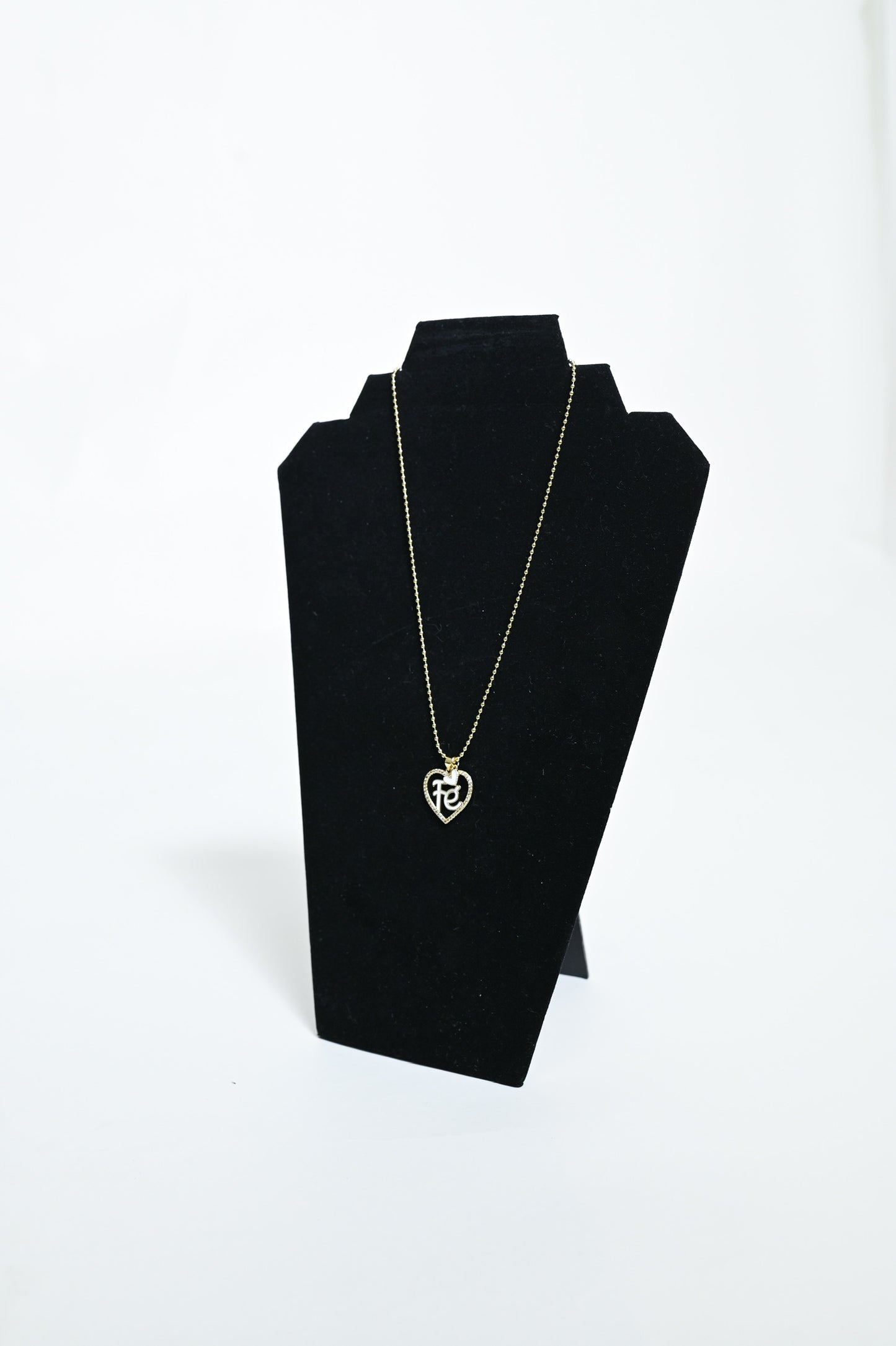 Fé Necklace