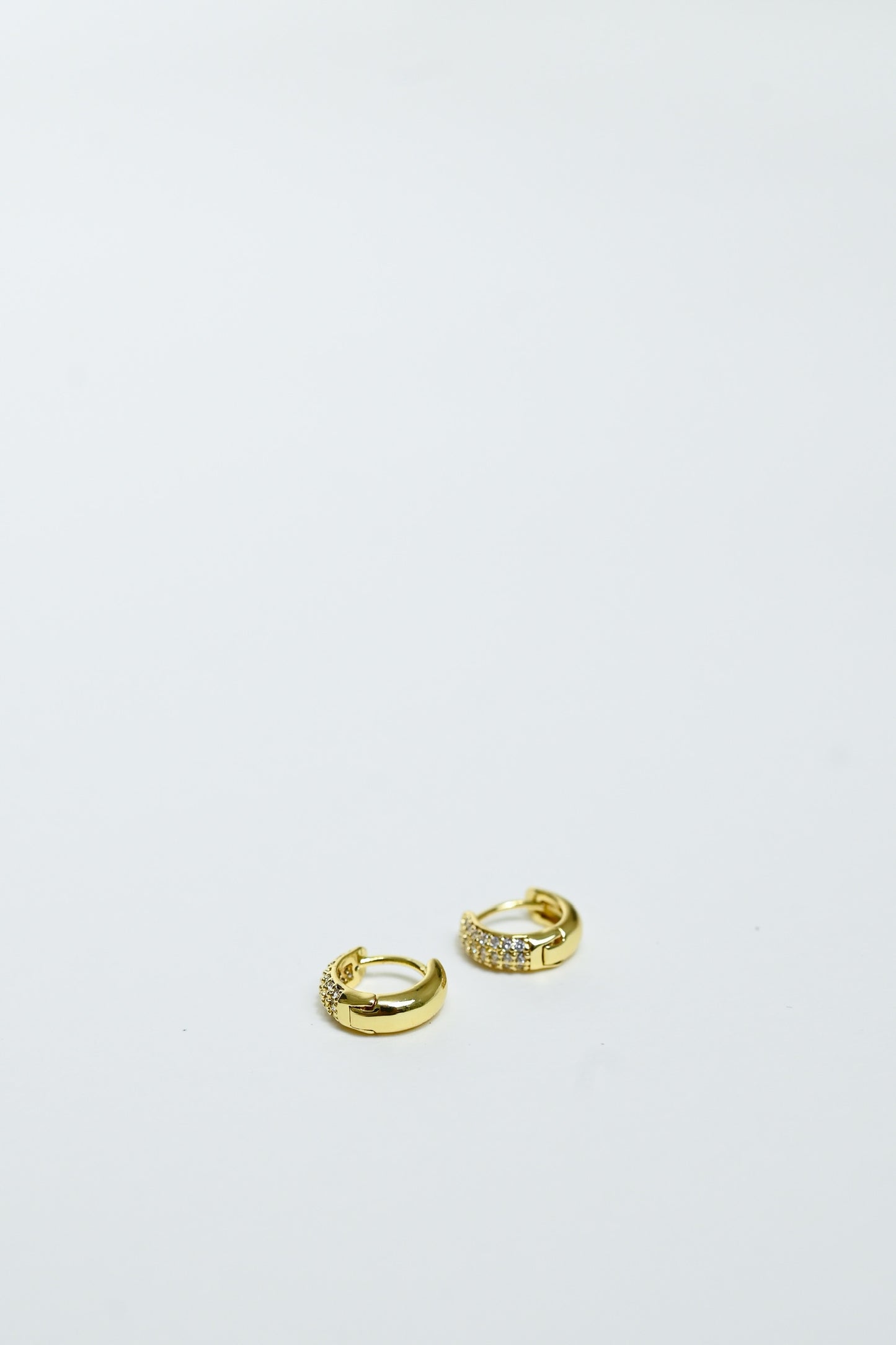 Tiny Earrings Huggies