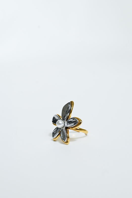 Lily Ring